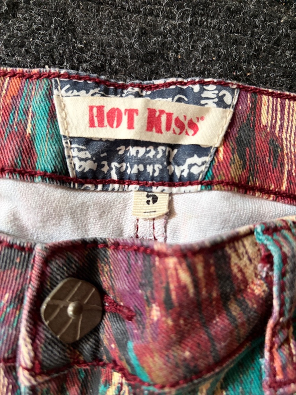 Hot Kiss Teal and Burgundy Patterned Skinny Lilly Jeans Size 5 - Picture 3 of 11